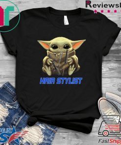 Baby Yoda And Hair Stylist Gift T-Shirt