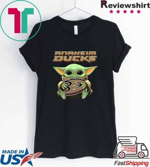 Baby Yoda Hug Anaheim Ducks Gift T-Shirt