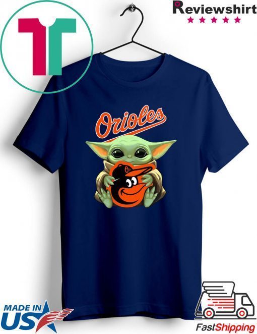 Baby Yoda Hug Baltimore Orioles Gift T-Shirts