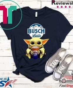Baby Yoda Hug Busch Latte Beer Gift T-Shirt