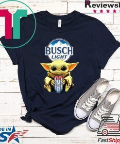 Baby Yoda Hug Busch Light Beer Gift T-Shirt