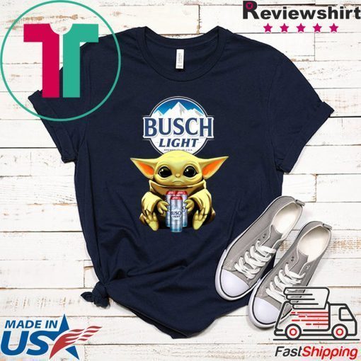 Baby Yoda Hug Busch Light Beer Gift T-Shirt