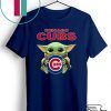 Baby Yoda Hug Chicago Cubs Gift T-Shirt