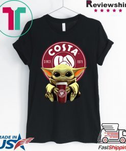 Baby Yoda Hug Costa Gift T-Shirts