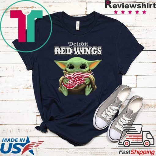 Baby Yoda Hug Detroit Red Wings 2020 T-Shirt