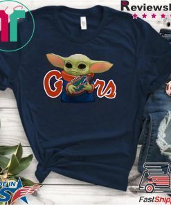 Baby Yoda Hug Florida Gators Gift T-Shirt