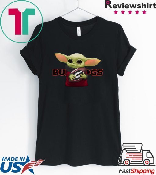 Baby Yoda Hug Georgia Bulldogs Gift T-Shirt