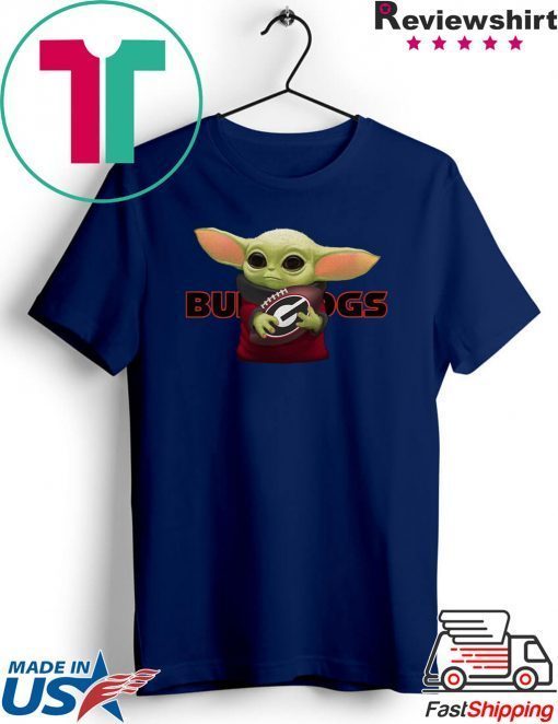 Baby Yoda Hug Georgia Bulldogs Gift T-Shirt