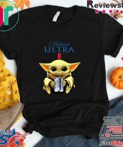 Baby Yoda Hug Michelob Ultra Beer Gift T-Shirt