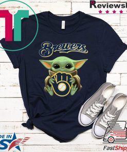 Baby Yoda Hug Milwaukee Brewers Star Wars Mandalorian Gift T-Shirts
