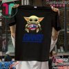 Baby Yoda Hug New York Giants Gift T-Shirt
