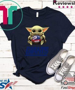 Baby Yoda Hug New York Giants Gift T-Shirt