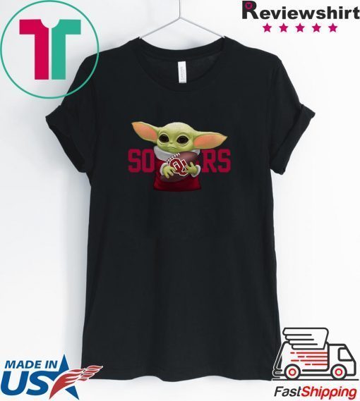 Baby Yoda Hug Oklahoma Sooners Gift T-Shirt