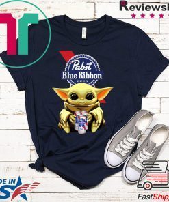 Baby Yoda Hug Pabst Blue Ribbon Beer 2020 T-Shirt