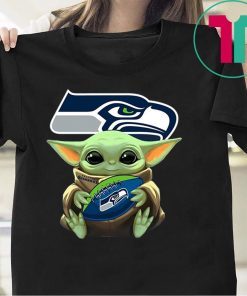Baby Yoda Hug Philadelphia Eagles Gift T-Shirt