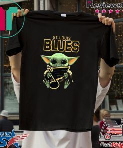 Baby Yoda Hug St Louis Blues Star Wars Gift T-Shirt