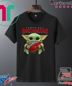 Baby Yoda Hug Tampa Bay Buccaneers Star Wars Mandalorian Gift T-Shirt