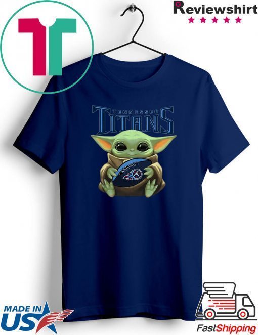 Baby Yoda Hug Tennessee Titans Star Wars Mandalorian Gift T-Shirt