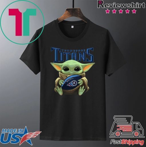 Baby Yoda Hug Tennessee Titans Star Wars Mandalorian Gift T-Shirt