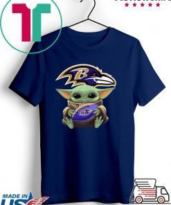 Baby Yoda hug Baltimore Ravens Funny T-Shirt