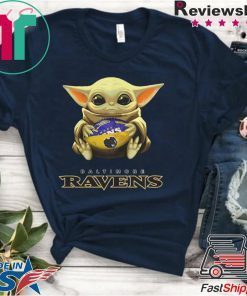 Womens Baby Yoda hug Baltimore Ravens T-Shirt