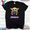 Baby Yoda hug Boise State Broncos Gift T-Shirt
