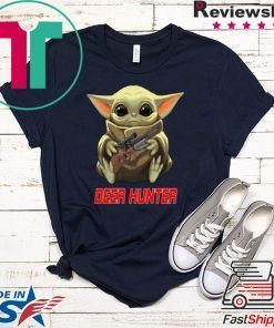 Baby Yoda hug Deer Hunter Star Wars Mandalorian Gift T-Shirt