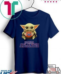 Baby Yoda hug Florida Atlantic Gift T-Shirt