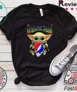 Baby Yoda hug Grateful Dead Star Wars Mandalorian Gift T-Shirt