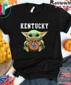 Offcial Baby Yoda hug Kentucky Wildcats Star Wars T-Shirt