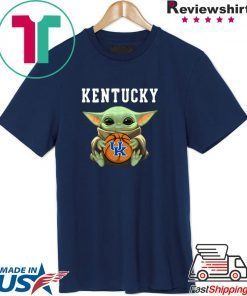 Offcial Baby Yoda hug Kentucky Wildcats Star Wars T-Shirt