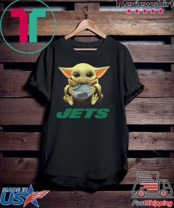 Baby Yoda hug New York Jets Gift T-Shirt