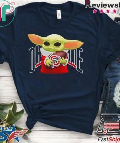 Baby Yoda hug Ohio State Buckeyes Gift T-Shirt