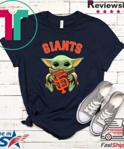 Baby Yoda hug San Fran Giants Star Wars Mandalorian Gift T-Shirt