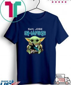 Baby Yoda hug San Jose Sharks Star Wars Mandalorian Gift T-Shirt