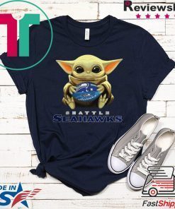 Baby Yoda hug Seattle Seahawks Tee T-Shirt