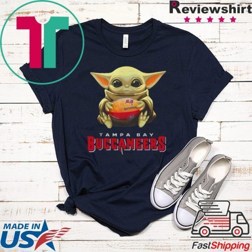 Baby Yoda hug Tampa Bay Buccaneers Gift T-Shirt