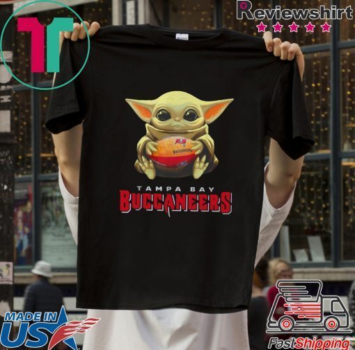 Baby Yoda hug Tampa Bay Buccaneers Gift T-Shirt