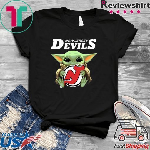 New Jersey Devils logo Baby Yoda hug Gift T-Shirt