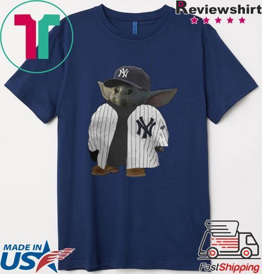 New York Yankee baby Yoda Gift T-Shirt