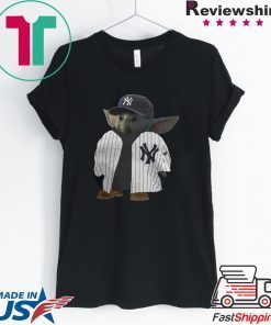 New York Yankee baby Yoda Gift T-Shirt