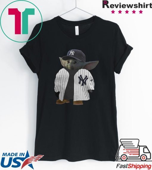 New York Yankee baby Yoda Gift T-Shirt