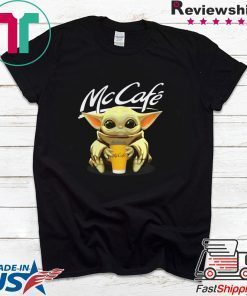 Star Wars Baby Yoda hug McCafe Gift T-Shirt