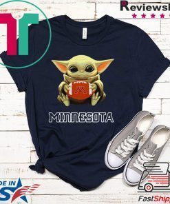 Star Wars Baby Yoda hug Minnesota Golden Gophers Gift T-Shirts