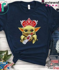 Star Wars Baby Yoda hug Smirnoff Gift T-Shirt