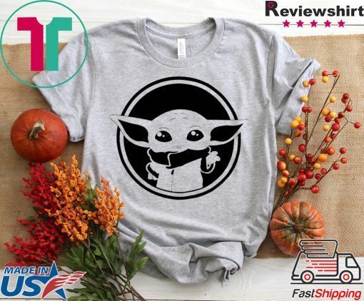 Baby yoda graphic Gift T-Shirt