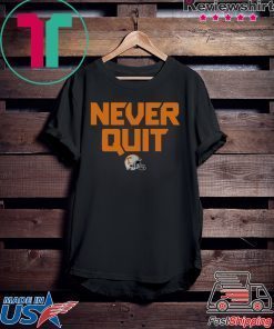 Never Quit Tennessee Football Gift T-Shirt