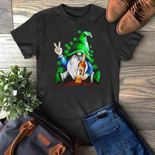 Gnomes Lucky Hug Camus napoleon St Patrick’s Day Gift T-Shirt