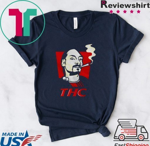 Snoop Dog smokes THC Gift T-Shirt