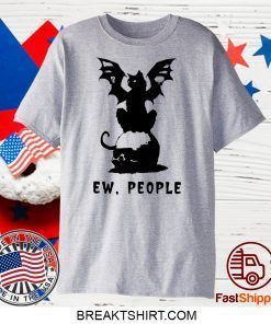 Black Cat Bats and Skull Ew People Gift T-Shirt